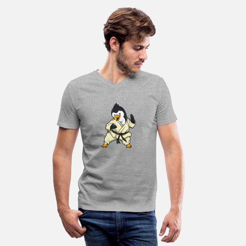Comic Pinguin Does Karate