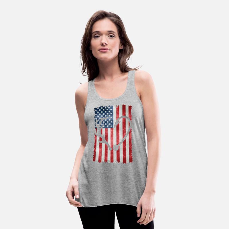Deer Hunting American Flag T-Shirts