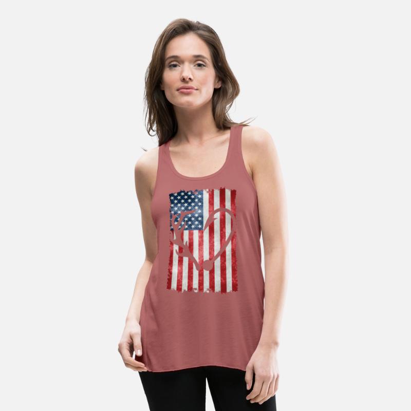 Deer Hunting American Flag T-Shirts